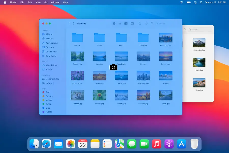 Mac window highlighted in blue with a camera pointer ready to capture it