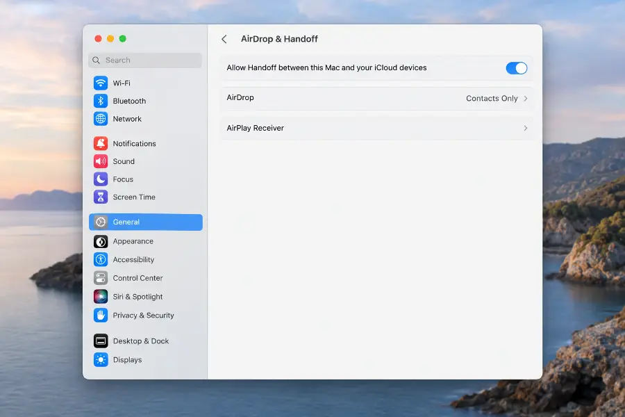 macOS System Settings showing the AirDrop and Handoff page with the Handoff switch turned on